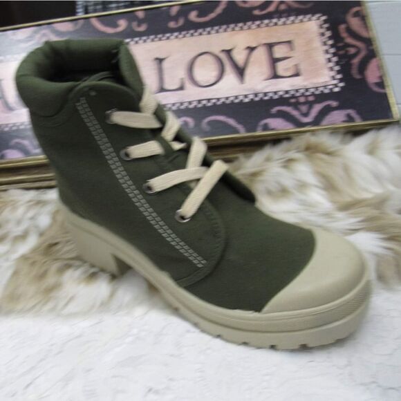On Your Feet Green Combat Boots - Picture 3 of 4